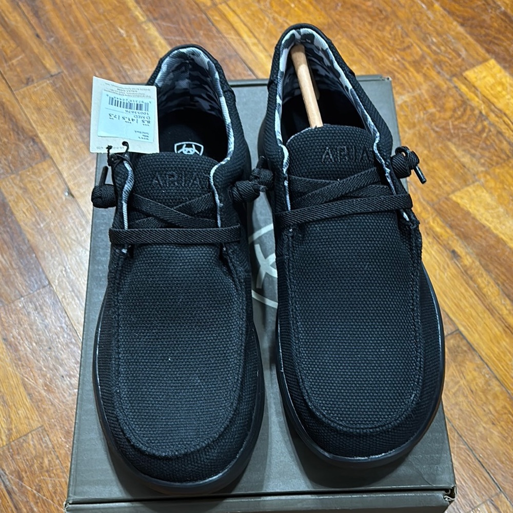 Ariat Black Loafers Slip-Ons with Moc-Toe Stitching